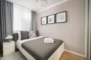 Grzybowska Modern City Centre Apartment